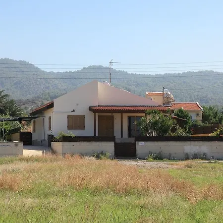 Villa Majestic Agia Marina  Exterior photo
